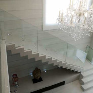 Guarda-Corpo e Corrimão de Vidro